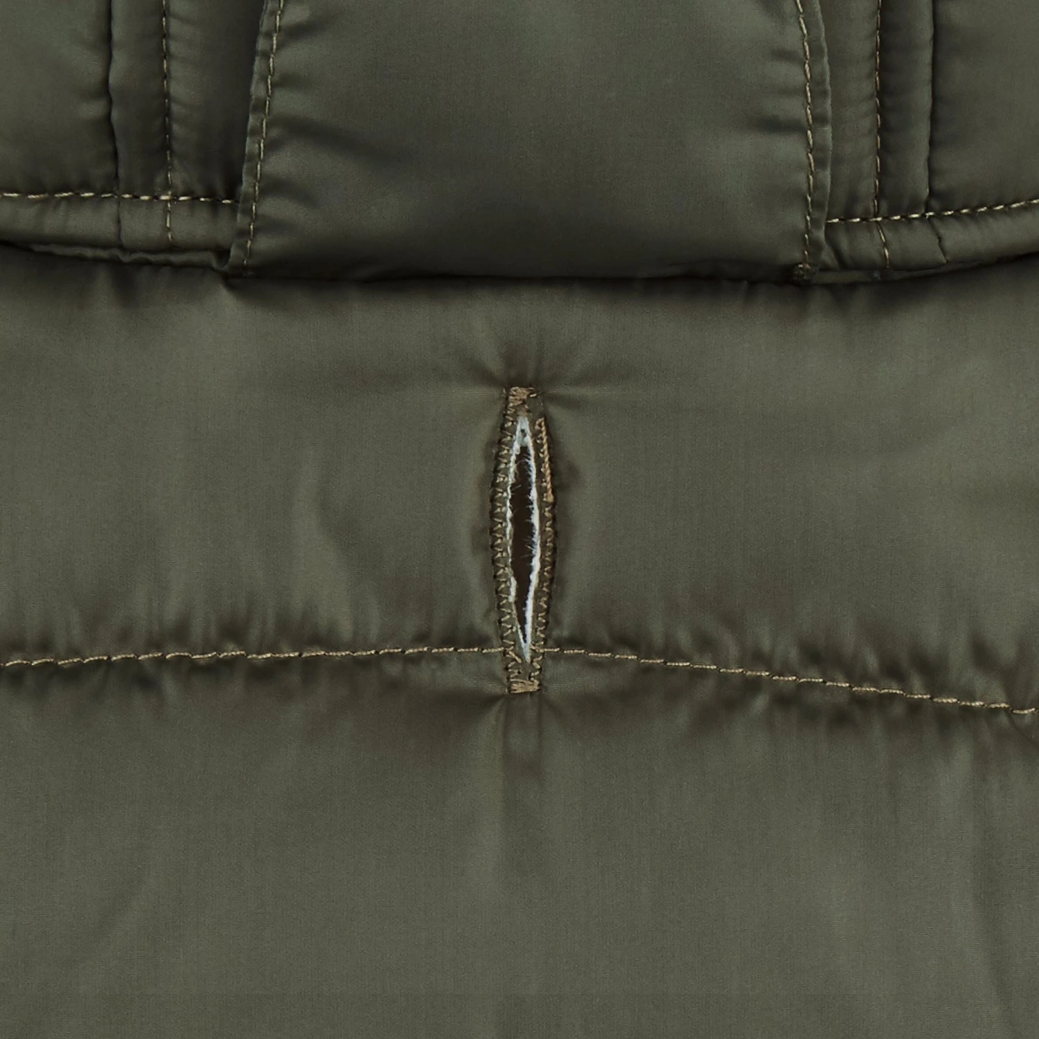 Frisco Mid-Heavyweight Portland Insulated Dog & Cat Parka - Image 7