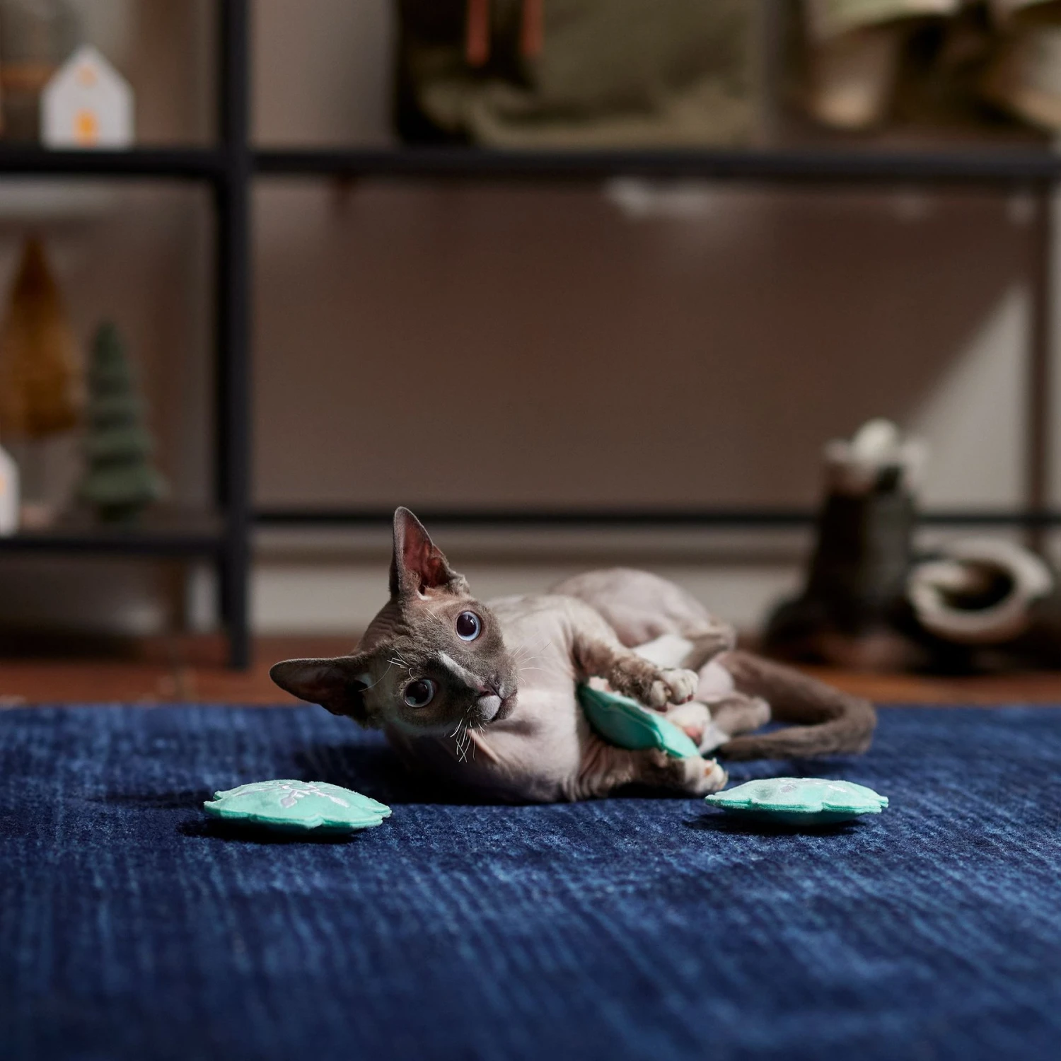 Frisco Snowflake Plush Cat Toy With Catnip, 3 Count - Image 3